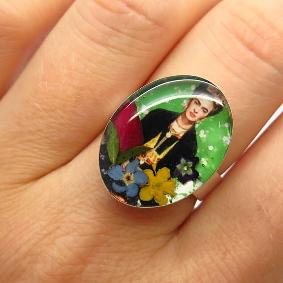 Frida Flat Pins in Sterling Silver